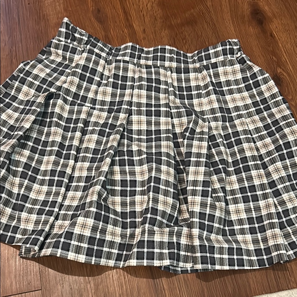 Joe Benbasset Black and White Plaid Skater Skirt